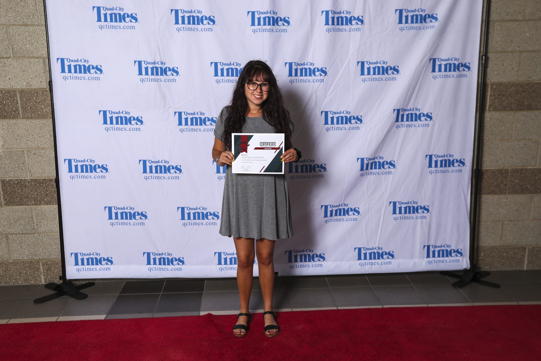 051518-salute-to-academics-red-carpet-083
